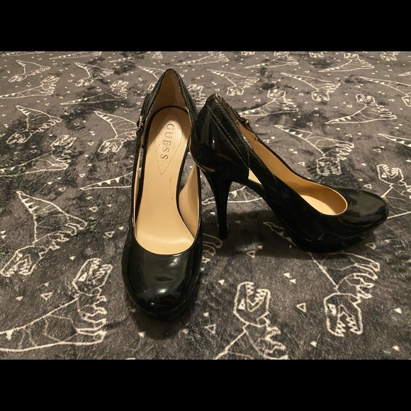 Guess black patent leather Mary Jane heels - Picture 2 of 4